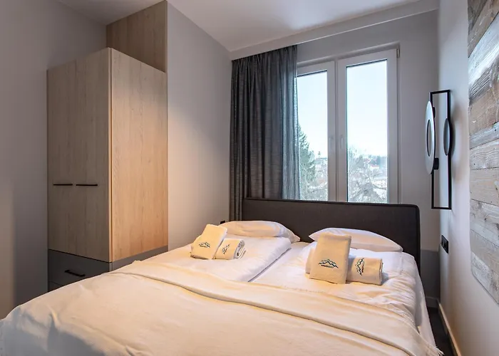 Apart-invest Gimnazjalna 4